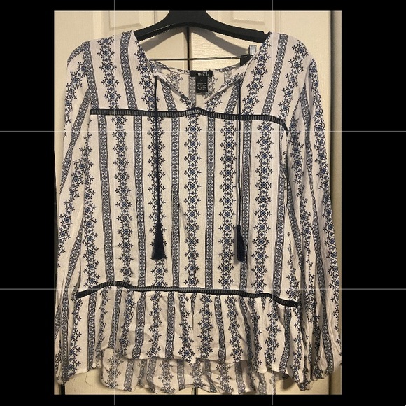 Rue21 Tops - Rue21 Peasant Long Sleeve Blouse